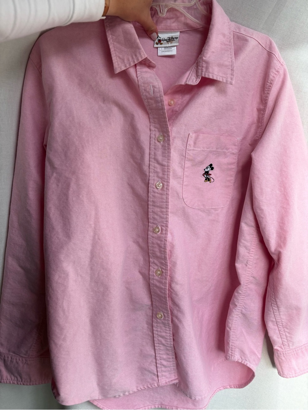 Vintage 90s Walt Disney Minnie Mouse Pink Button-Up Shirt - Picture 3 of 4